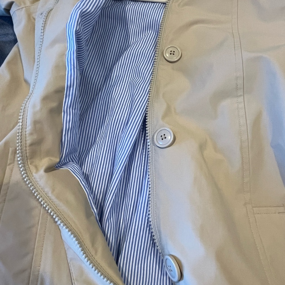 Lands' End Girls Khaki Trench Coat, Size M (10/12) - Picture 9 of 12